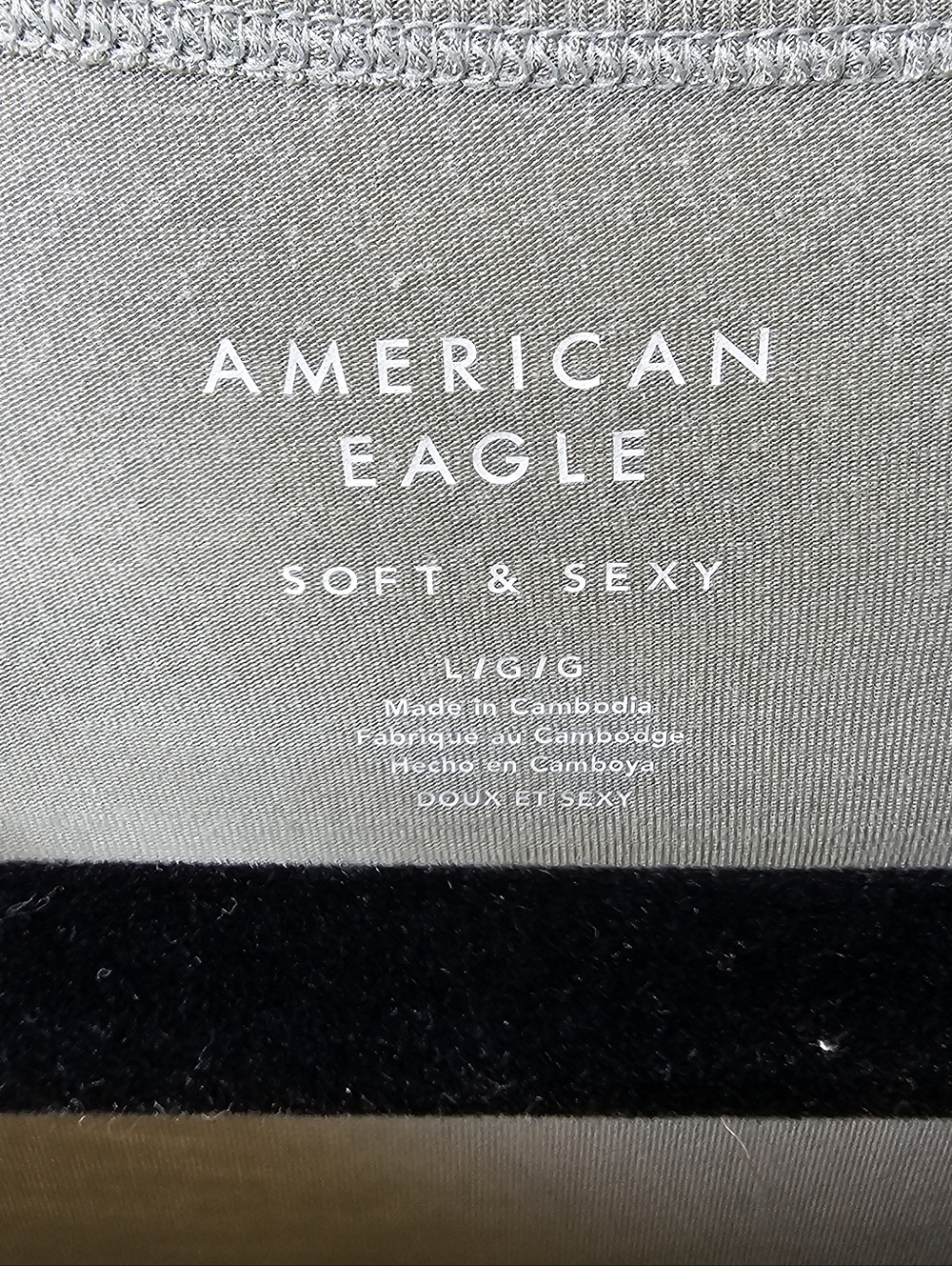 American Eagle Outfitters Olive Pocket Tee - Picture 3 of 3